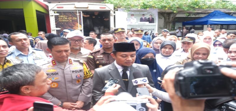 *Kapolda Sulsel Hadiri Pembukaan Gerakan Pangan Murah Serentak Jelang Idul Fitri 2025*