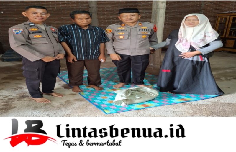 Kapolsek Bajeng Berikan Bantuan kepada Keluarga Penyandang Tuna Netra Jelang Idul Fitri 1446 H
