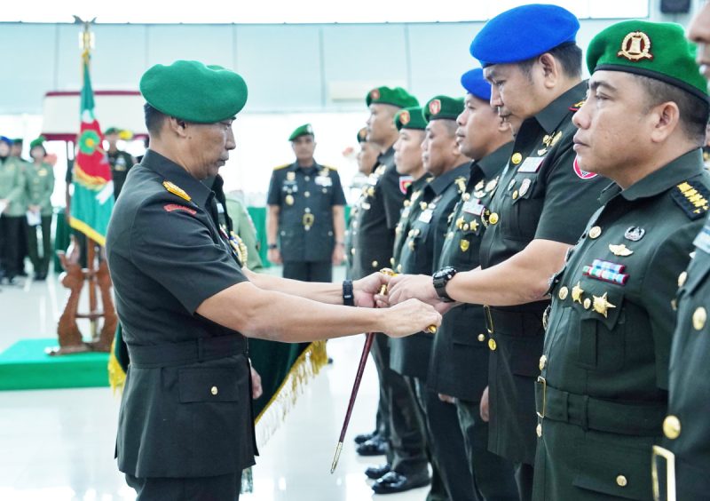 Pangdam XIV/Hsn Pimpin Sertijab Lima Pejabat Kodam